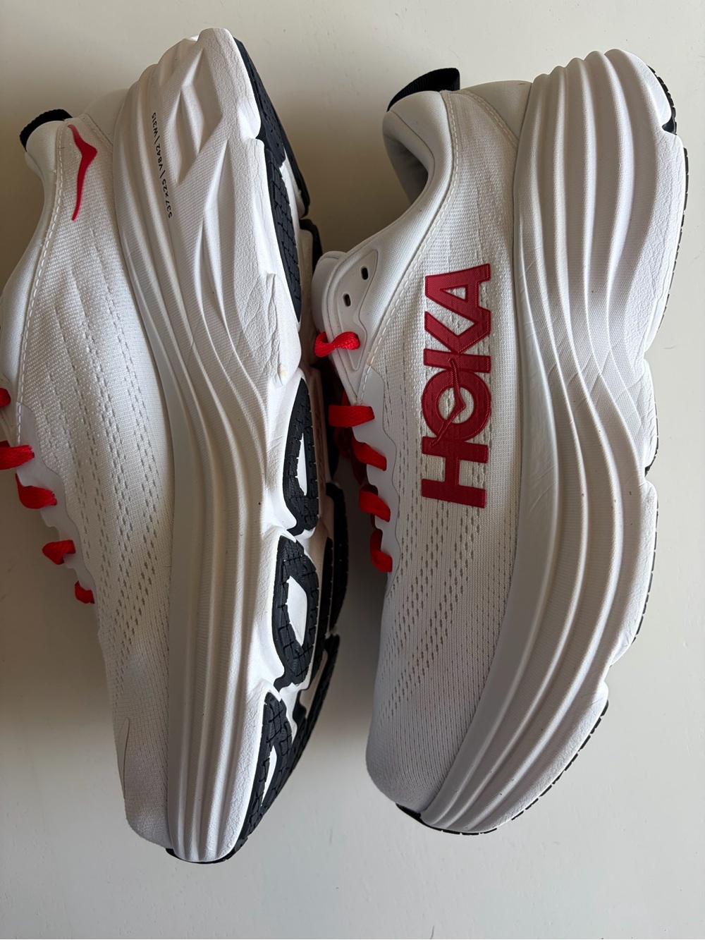 Hoka Bondi 8 White with Red Logo - Picture 5 of 9